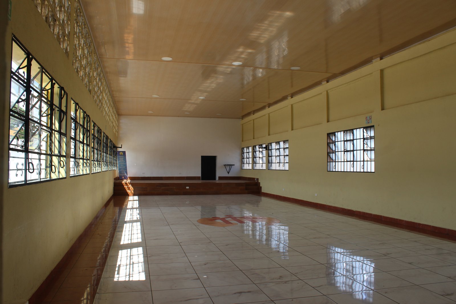 Gimnasio Interior